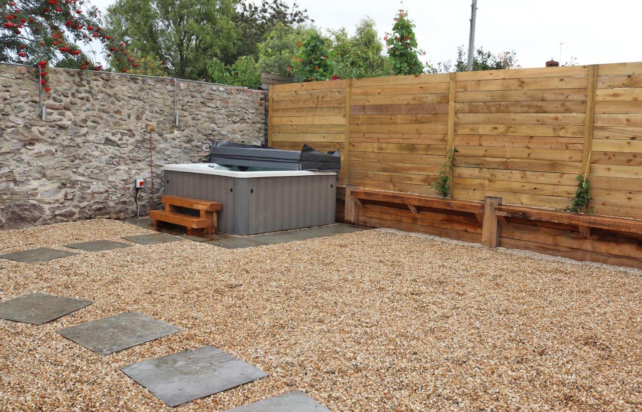 Pullman Cottage - The Culm Valley Inn Culmstock Εξωτερικό φωτογραφία